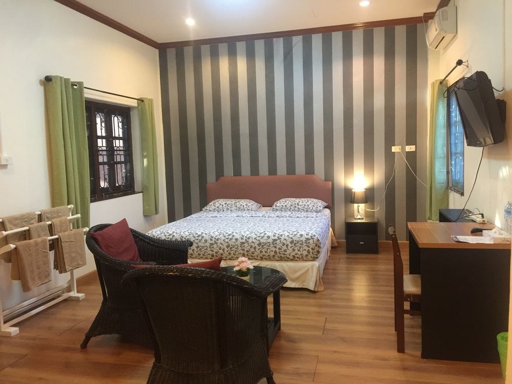 Oyo 1117 Phuket Airport Suites Thalang Dış mekan fotoğraf